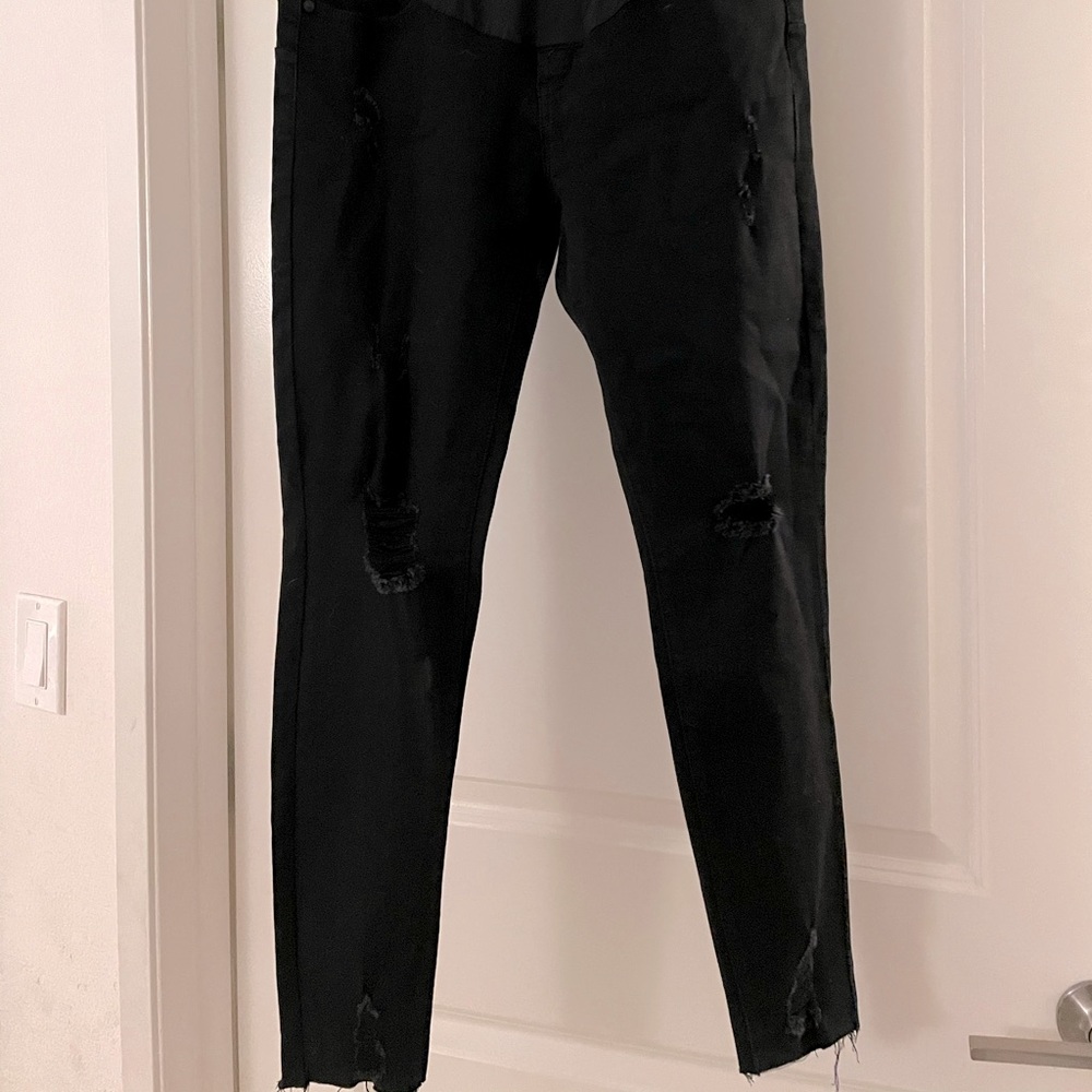 black distressed maternity jeans